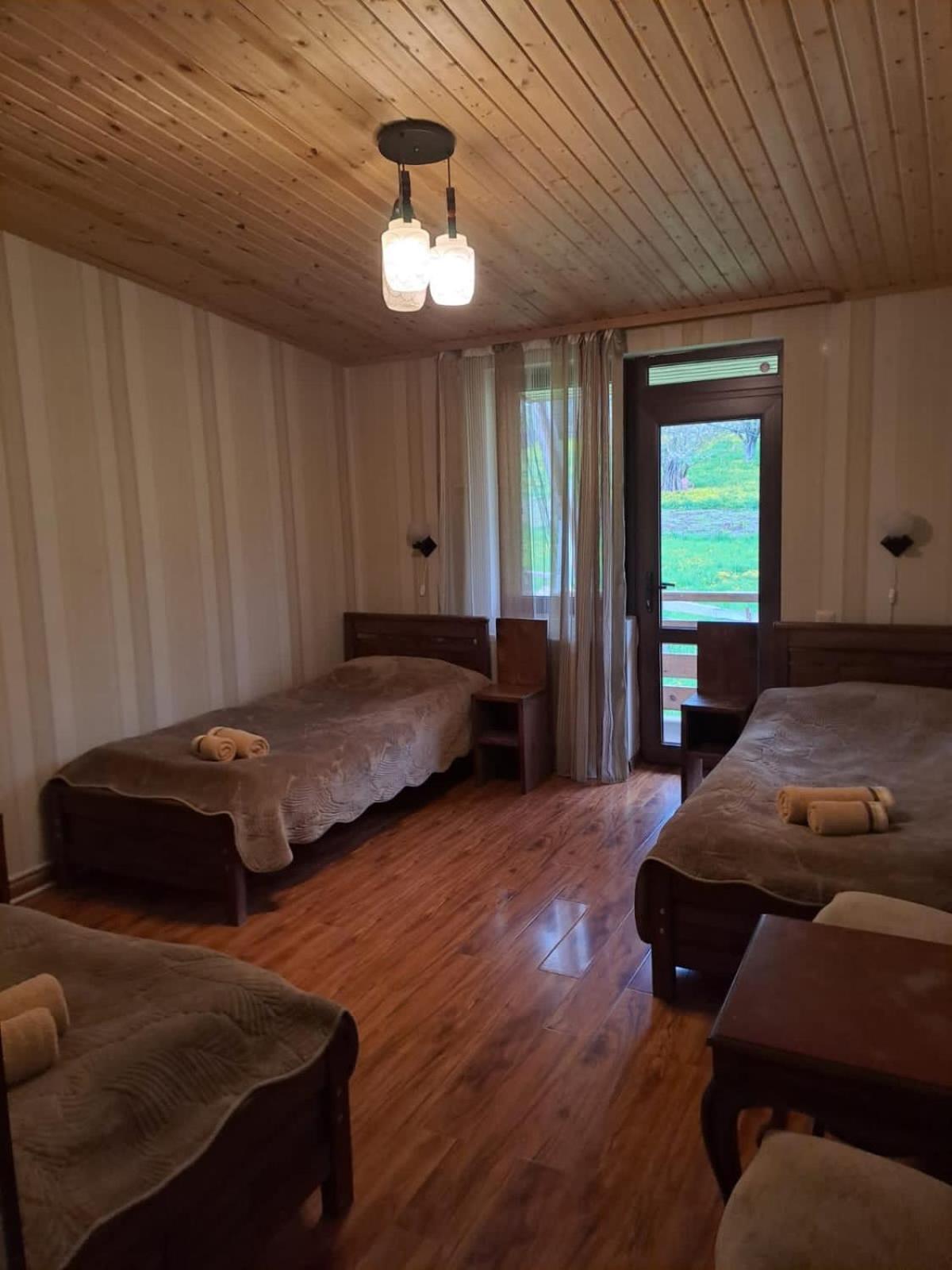 Guest House Kaldani Mestia Eksteriør billede