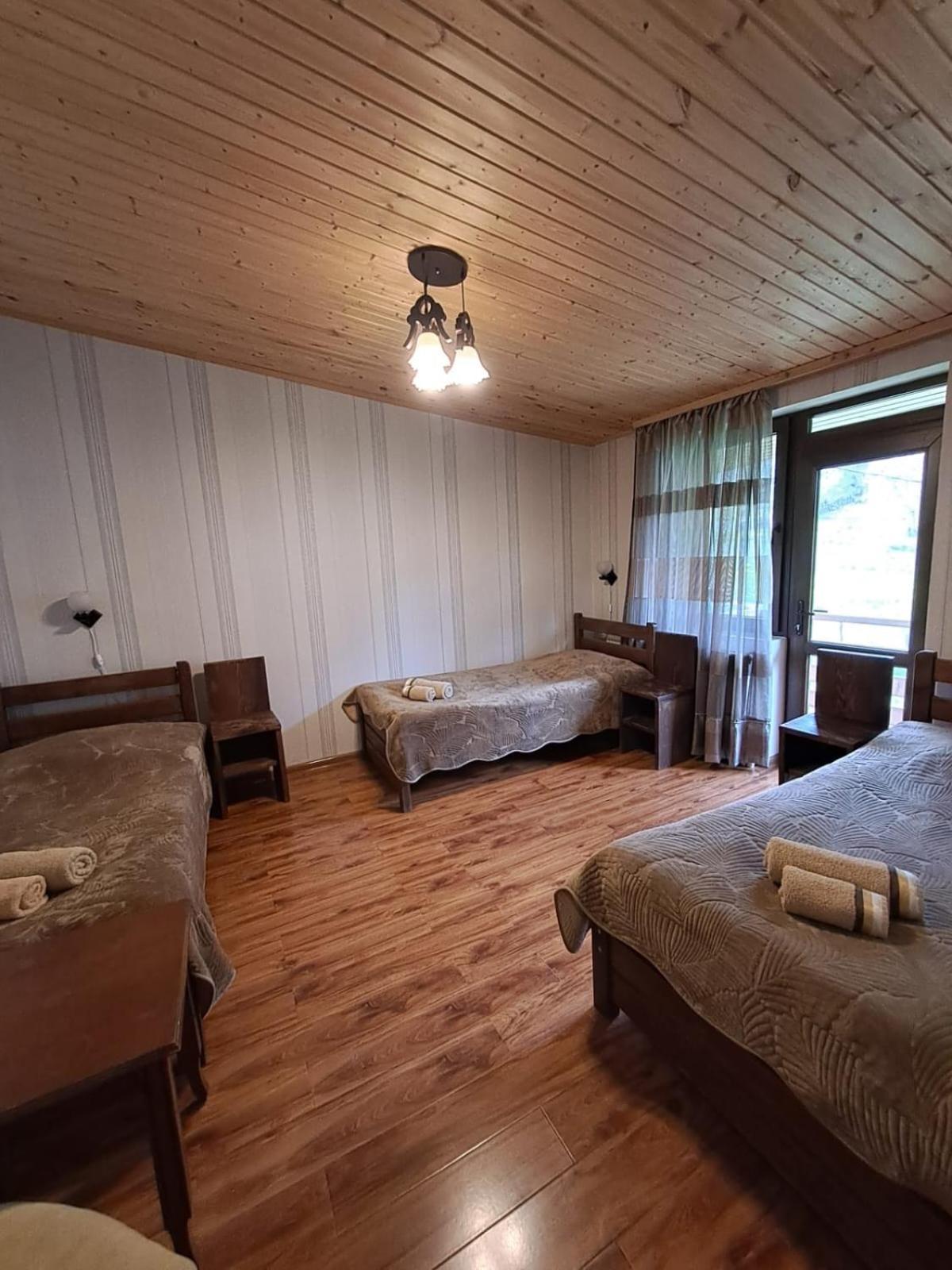 Guest House Kaldani Mestia Eksteriør billede